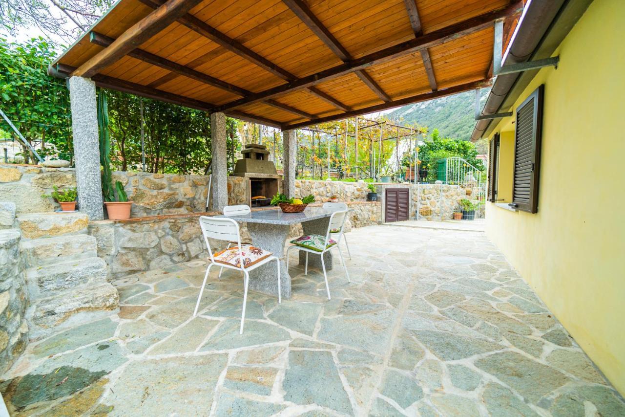 Casa Pepe - Goelba Apartment Pomonte Luaran gambar