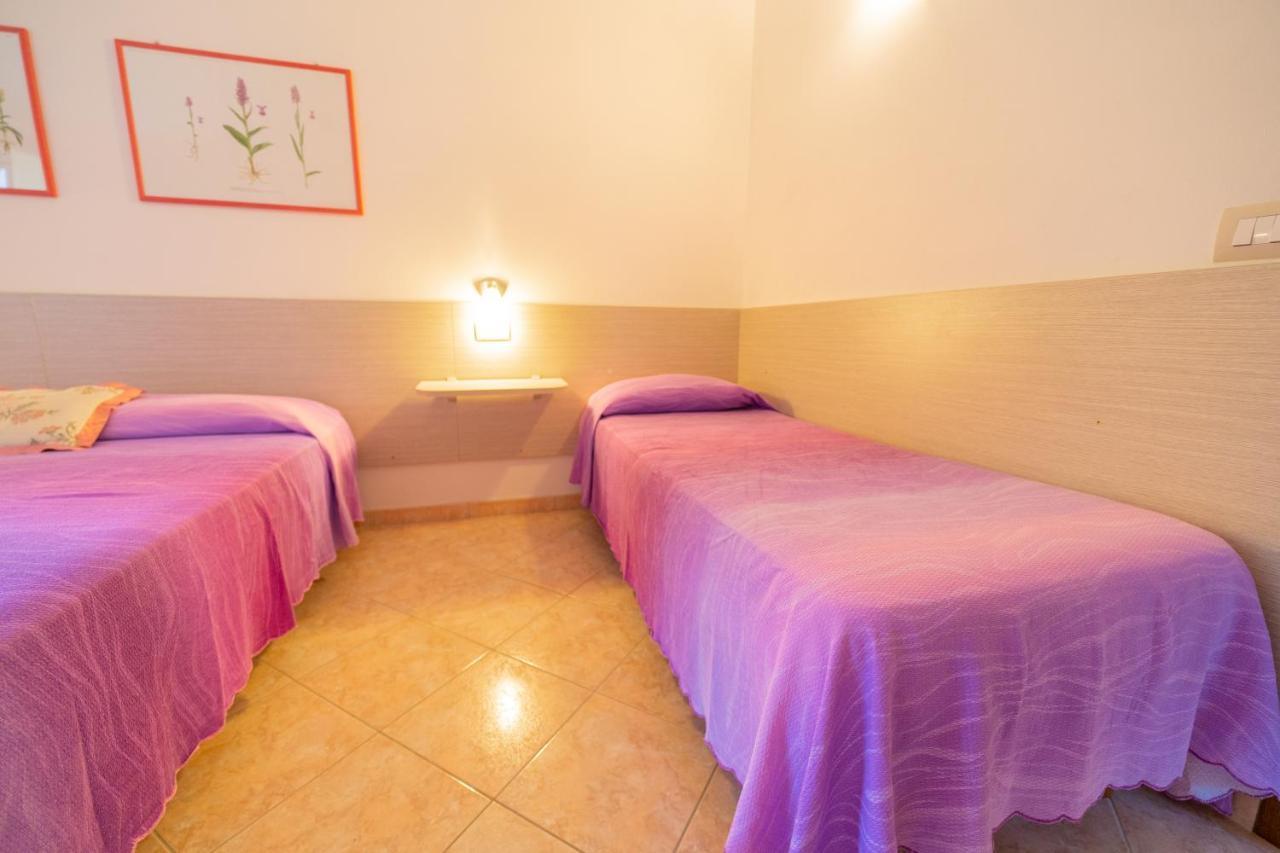 Casa Pepe - Goelba Apartment Pomonte Luaran gambar