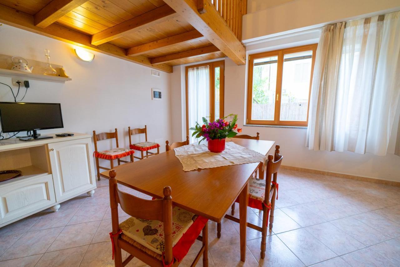 Casa Pepe - Goelba Apartment Pomonte Luaran gambar