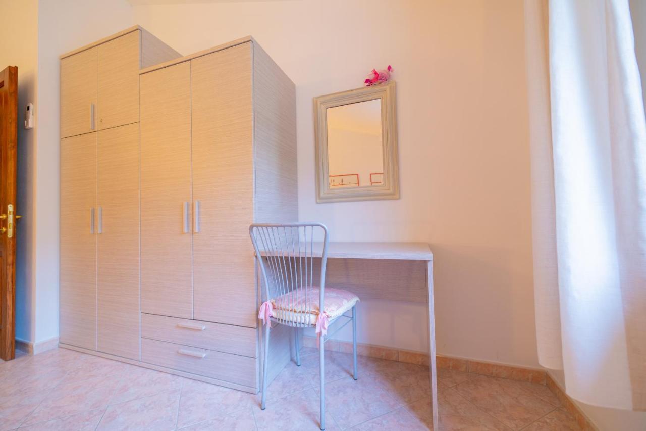 Casa Pepe - Goelba Apartment Pomonte Luaran gambar