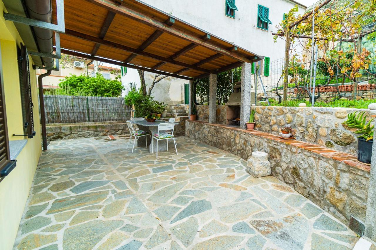 Casa Pepe - Goelba Apartment Pomonte Luaran gambar